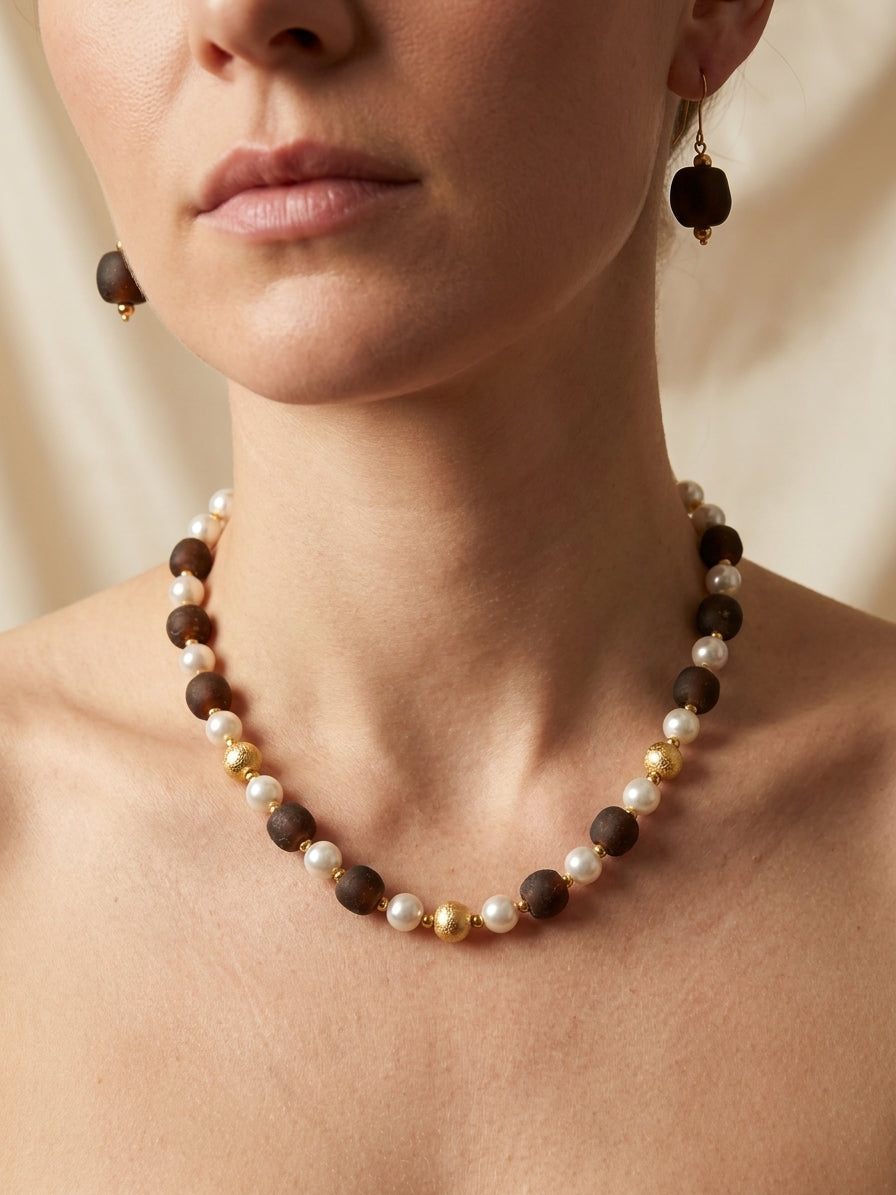 Midnight Pearl Contrasts