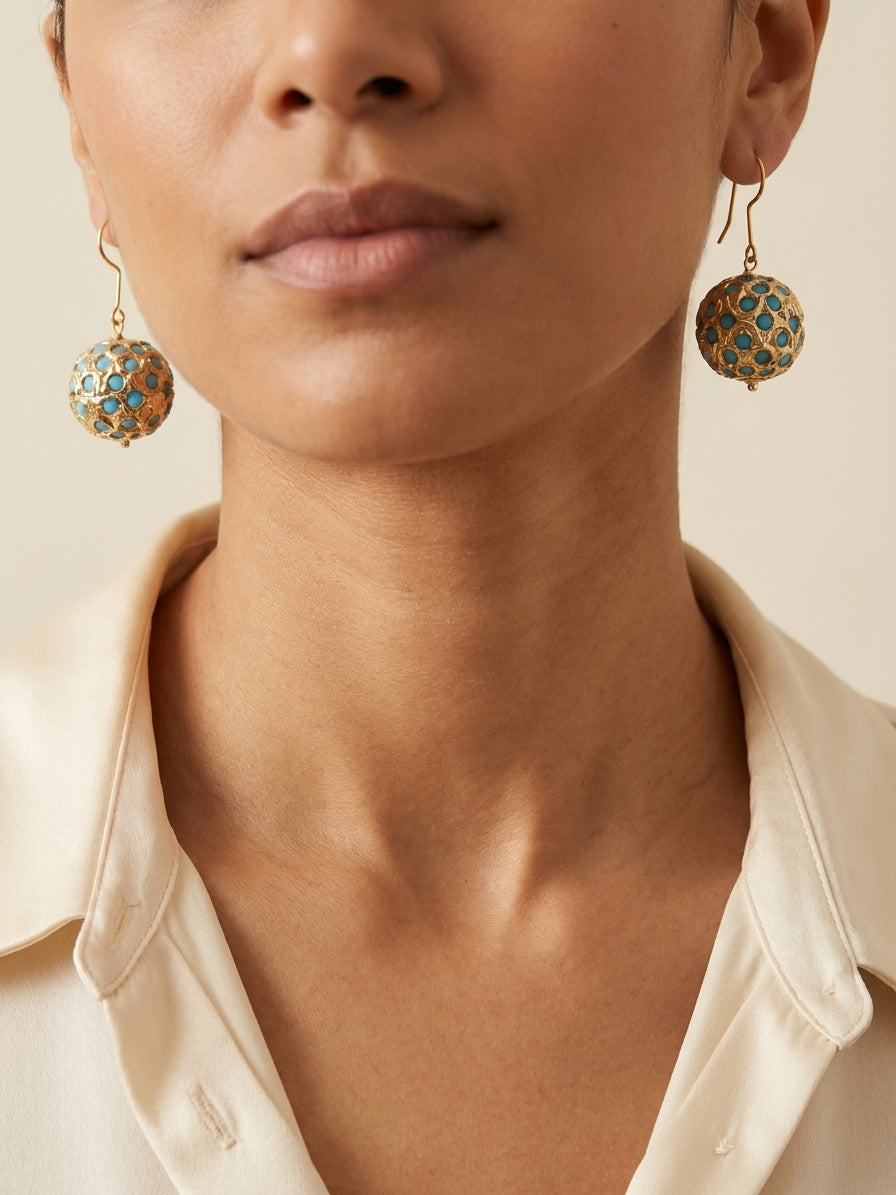 Turquoise Lattice Spheres