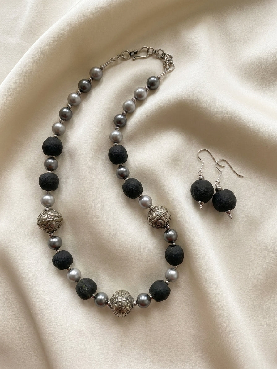 Moonstone Noir Set