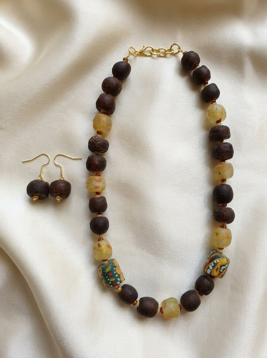 Amber Teak Necklace & Earrings Set