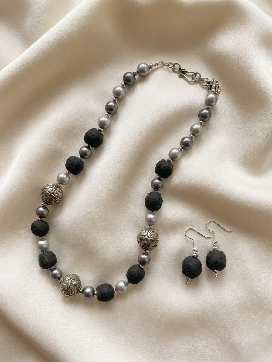 Moonstone Noir Set
